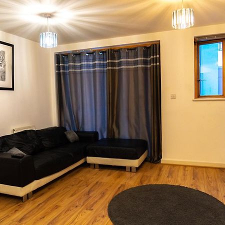 Lovely 1-Bed Apartment In Hackney 런던 외부 사진